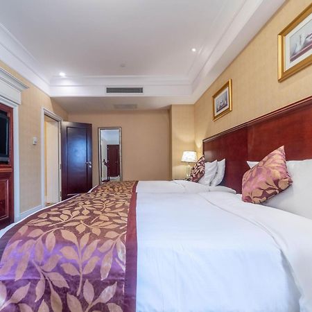 Ramada Yichang Hotel Extérieur photo