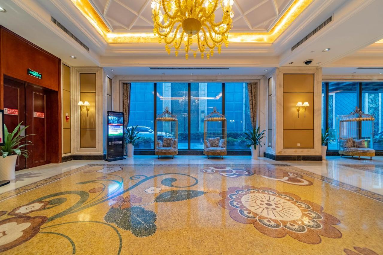 Ramada Yichang Hotel Extérieur photo