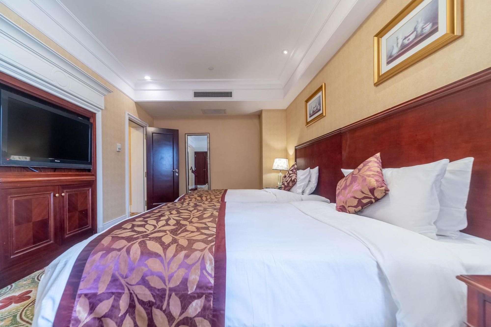 Ramada Yichang Hotel Extérieur photo