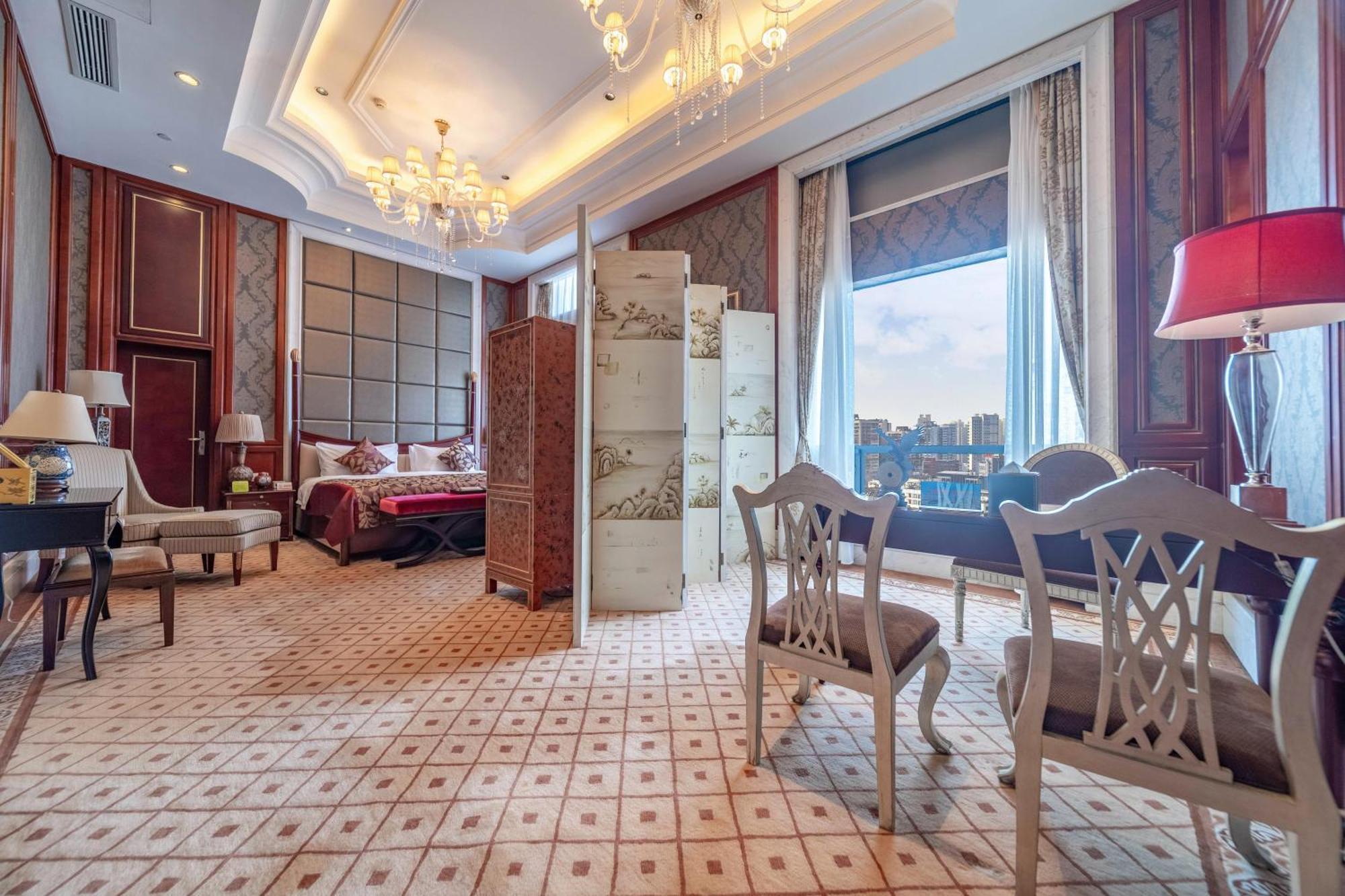 Ramada Yichang Hotel Extérieur photo