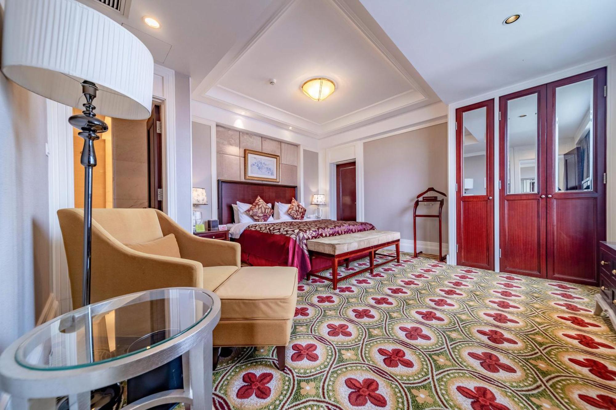 Ramada Yichang Hotel Extérieur photo