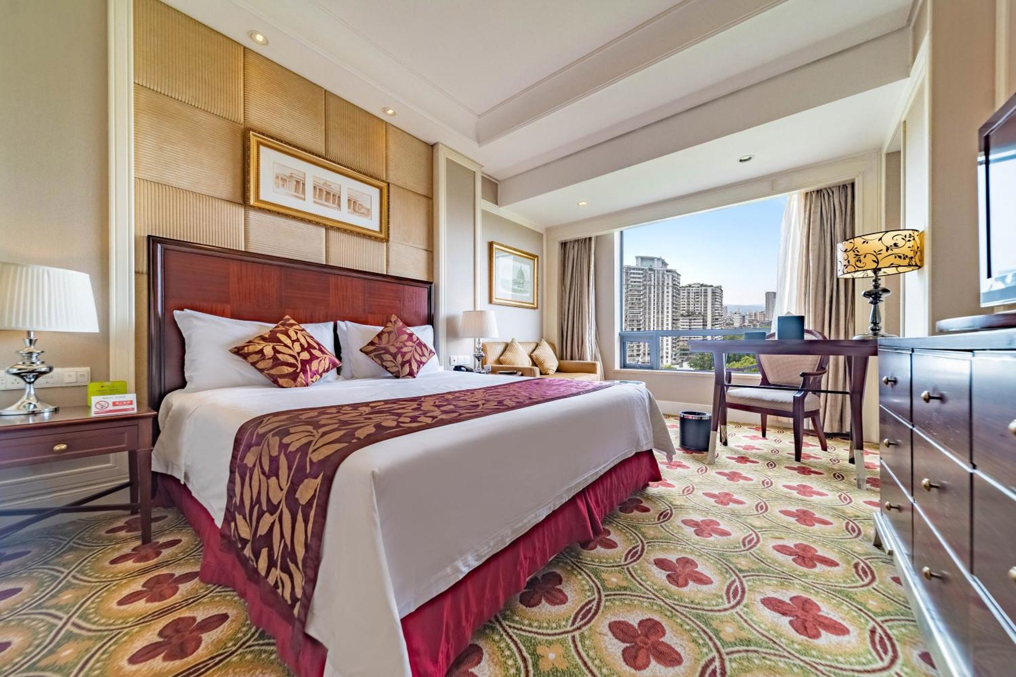 Ramada Yichang Hotel Extérieur photo