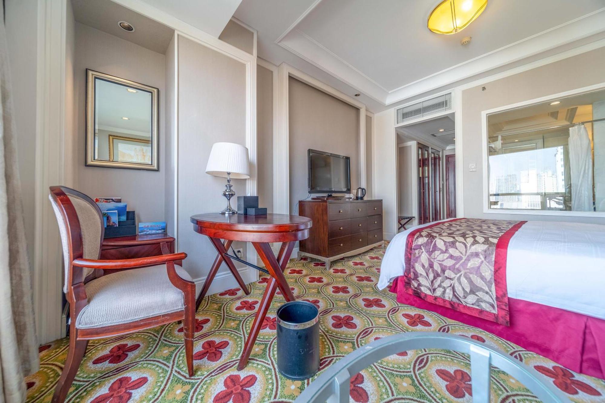 Ramada Yichang Hotel Extérieur photo